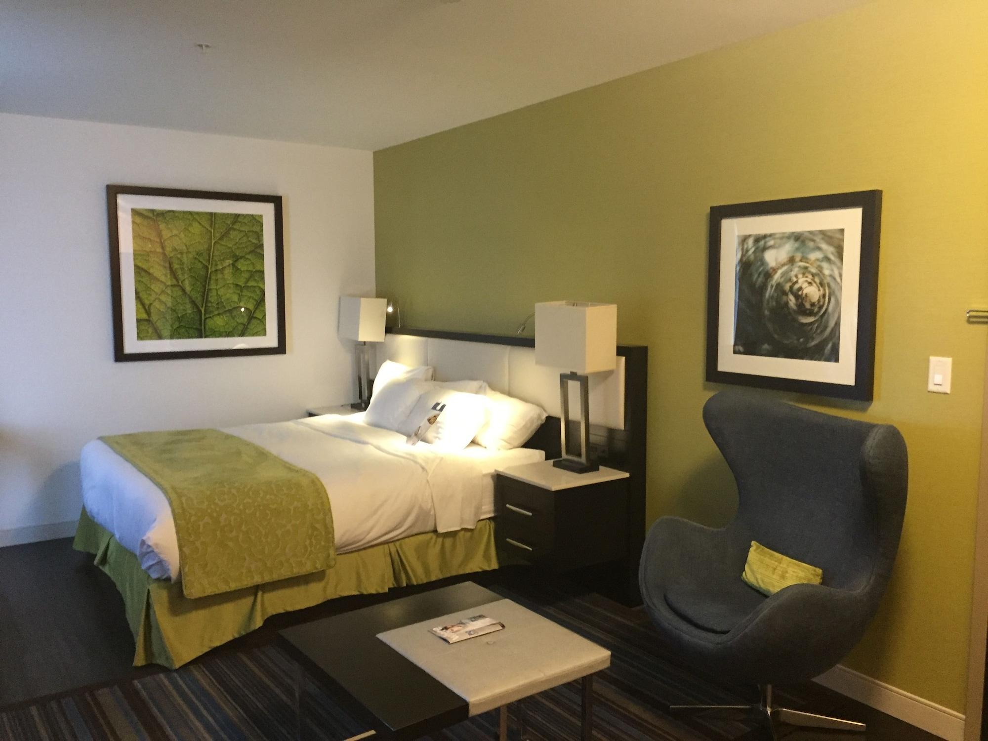 The Hollis Halifax - A Doubletree Suites By Hilton Extérieur photo