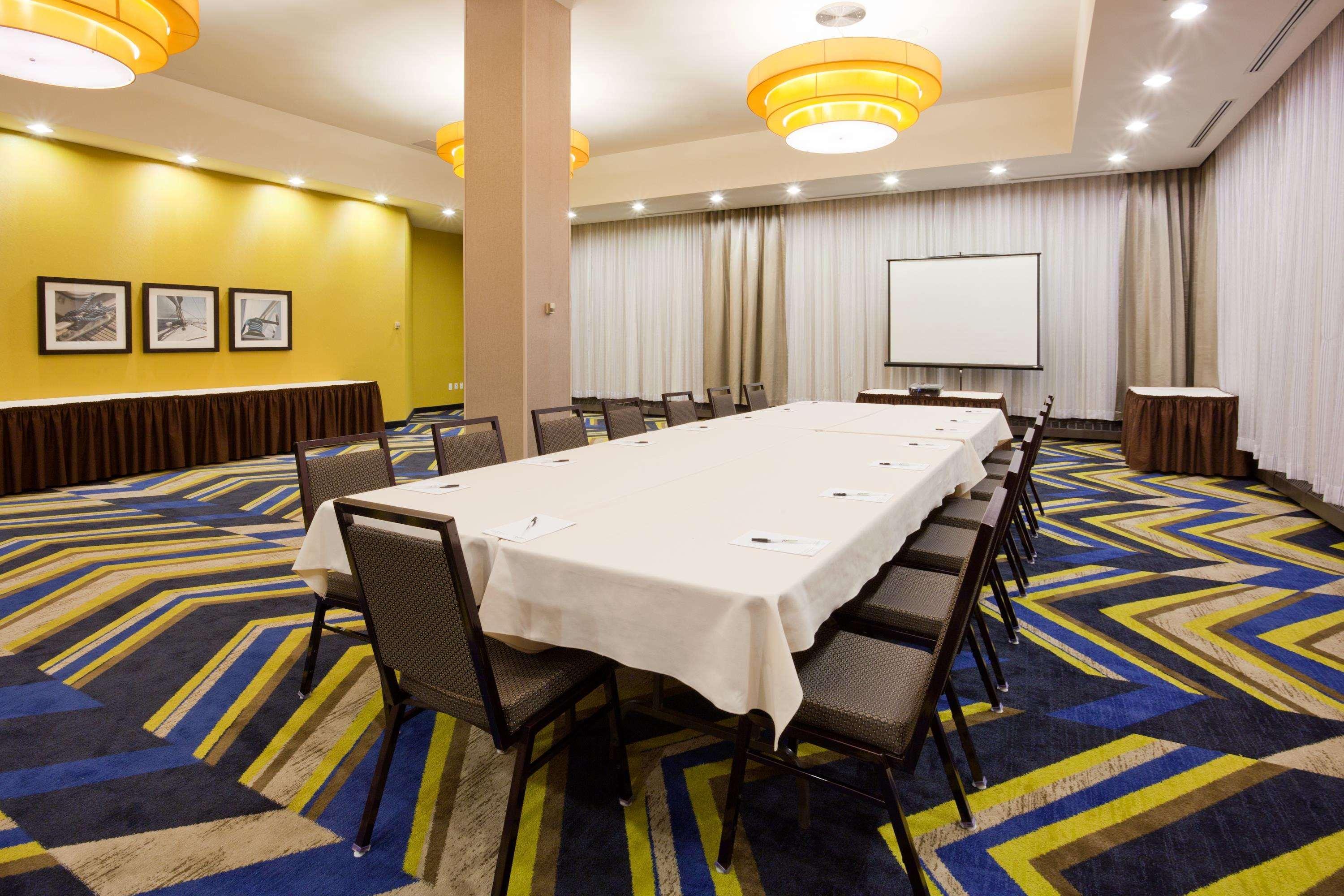 The Hollis Halifax - A Doubletree Suites By Hilton Extérieur photo