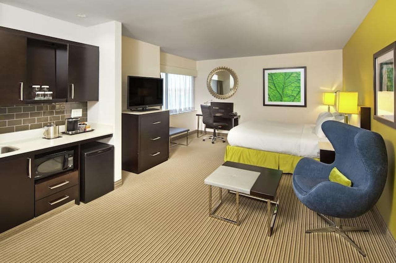 The Hollis Halifax - A Doubletree Suites By Hilton Extérieur photo