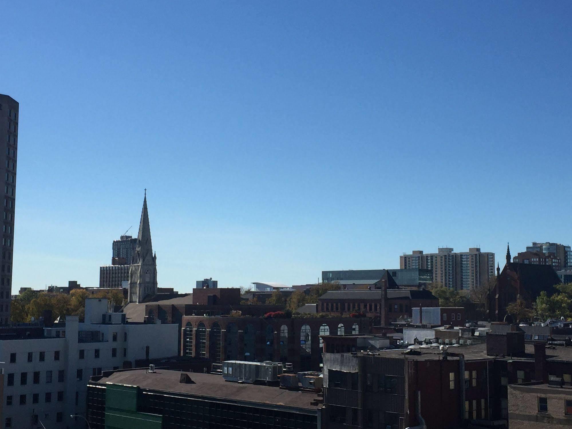 The Hollis Halifax - A Doubletree Suites By Hilton Extérieur photo
